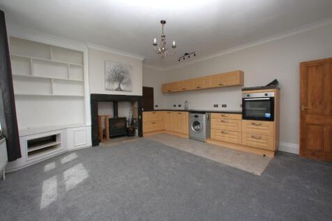 Lounge/ Kitchen