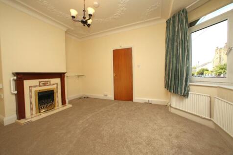 Lounge/Bed 1