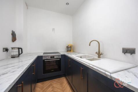 Brunswick Place, 67 Flat 5_008.jpg