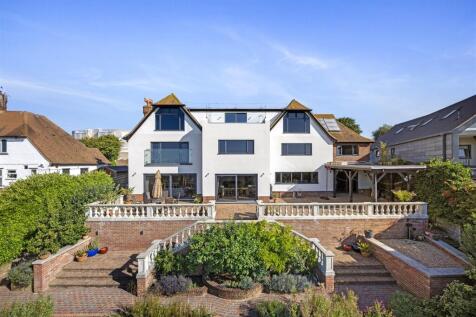 Roedean Crescent, 4-007.jpg