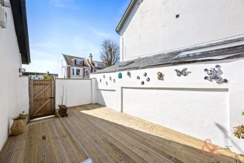 Hove Park Villas, 18a-014.jpg