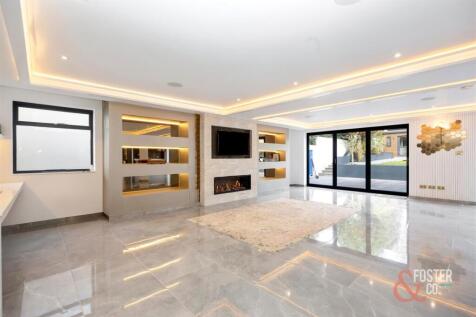 Meadow Close, 7-038.jpg