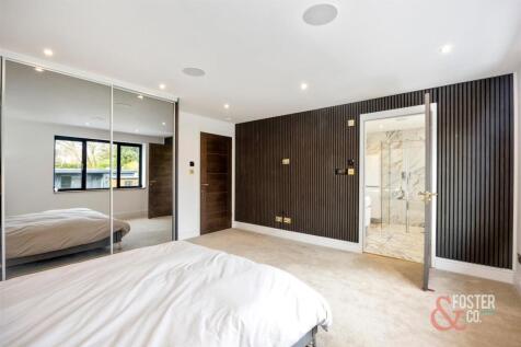 Meadow Close, 7-010.jpg