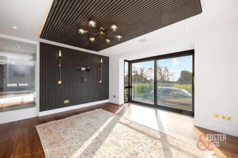Meadow Close, 7-032.jpg