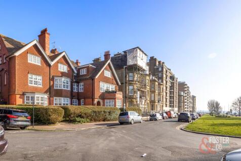 Grand Avenue 8 Flat 9-018.jpg