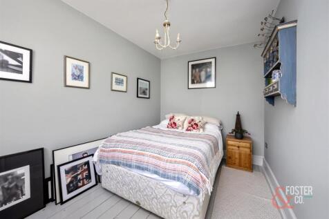 Albany VIllas, 8-013.jpg