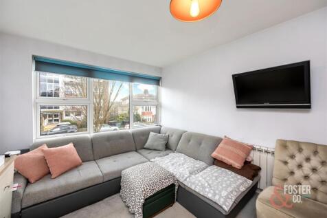 Wilbury Avenue, Aynsley Court, 9-007.jpg