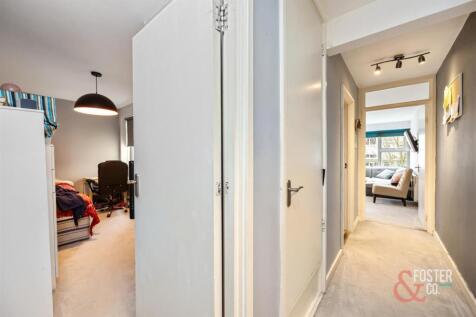 Wilbury Avenue, Aynsley Court, 9-012.jpg