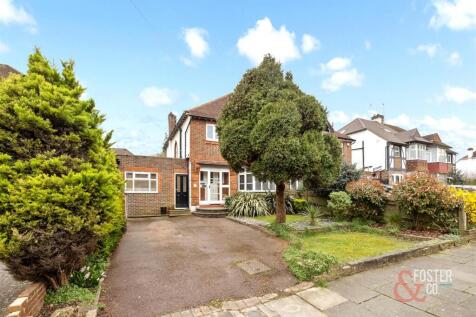 Goldstone Crescent, 42-029.JPG