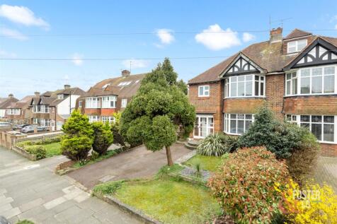 Goldstone Crescent, 42-032.JPG