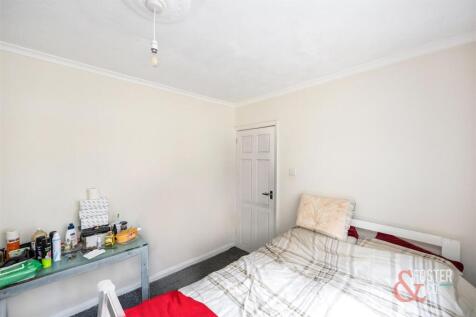 The Drive_72_Flat 24-011-1.jpg