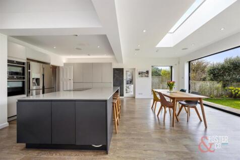 Berriedale Avenue 14-019.jpg