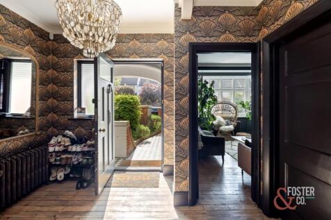 Burton VIllas, 6-012.jpg