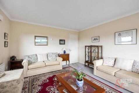 Eaton Gardens, Veric, 42-009.jpg