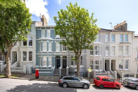 Eaton Road, 32-003.jpg