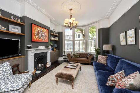 Eaton Road, 32-019.jpg