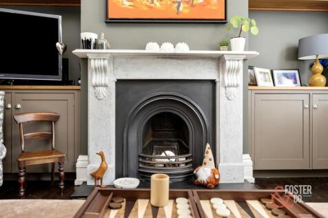 Eaton Road, 32-024.jpg