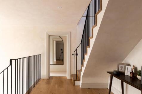 27 Hill Brow-31.jpg