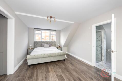 Vallance Road, 24-026.jpg