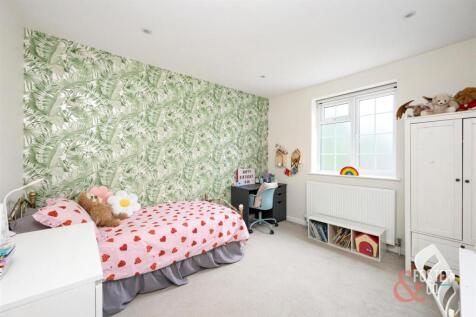 Wilbury Gardens, 28-036.JPG