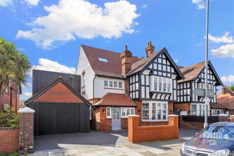 Cromwell Road, 72_052.jpg
