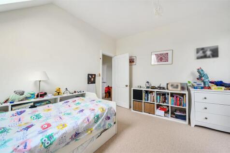 6 WilburyCresent, Hove, BN3 (21).jpg