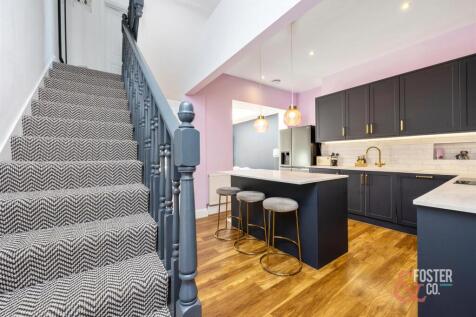 Trafalgar Road_89-003.JPG