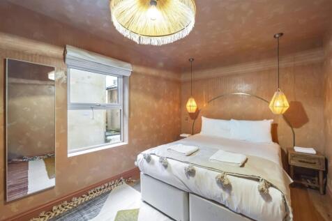 First Floor Flat-002.jpg