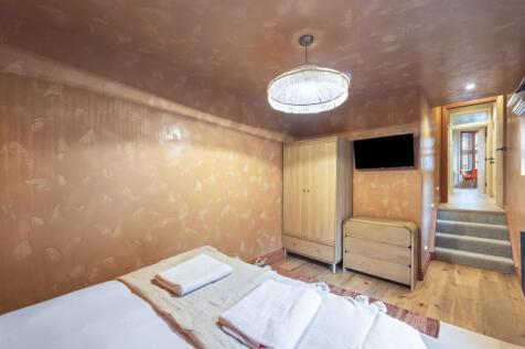 First Floor Flat-003.jpg