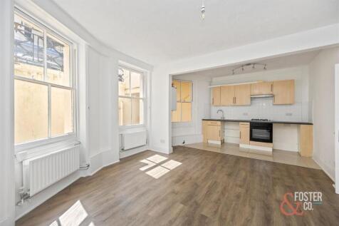 St Aubyns 18, Flat 1-003.jpg