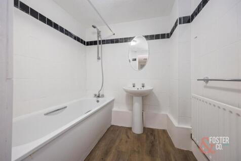 St Aubyns 18, Flat 1-002.jpg