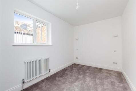 St. George&#39;s House, Flat 4-1.JPG