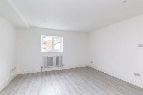 St. George&#39;s House, Flat 4-6.JPG