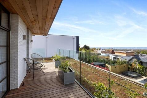Dyke Road, 77b-013.jpg
