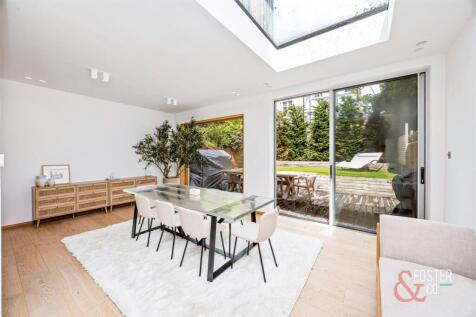 Vallance Road, 21_018.JPG