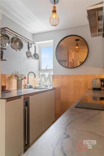 Powis Square, 17, Flat 5-016.jpg