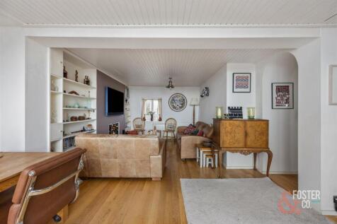 Powis Square, 17, Flat 5-010.jpg