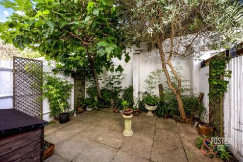 Medina Place, 4_022.JPG