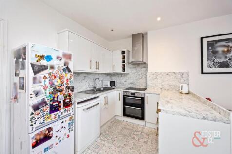 Goldstone Villas 98a, Flat 2_012.JPG
