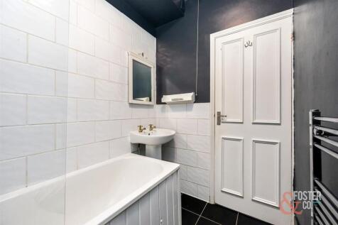 St Aubyns 22, Flat 2-011.JPG