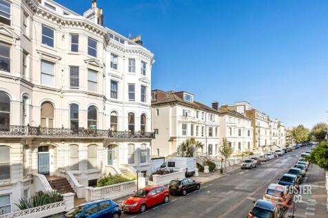 St Aubyns 22, Flat 2-021.JPG