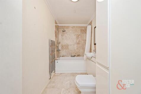 The Drive, 37-39, Grove Court, Flat 36_003.JPG