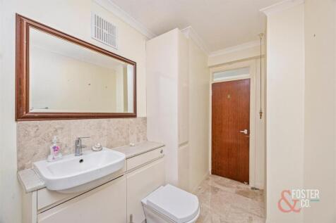 The Drive, 37-39, Grove Court, Flat 36_004.JPG