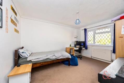 Ainsworth Avenue, 19-015.JPG