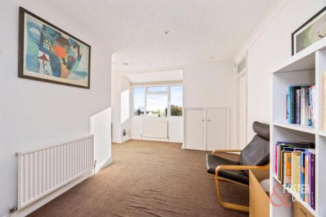 Ainsworth Avenue, 19-016.JPG