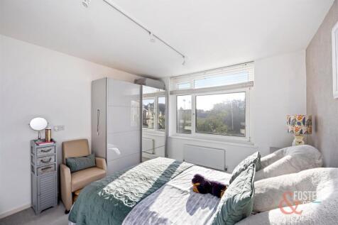 The Drive 68-70, Drive Lodge, Flat 24-009.JPG