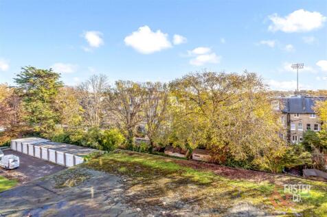 The Drive 68-70, Drive Lodge, Flat 24-007.JPG