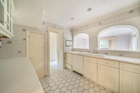 1362424-18-68de4d...