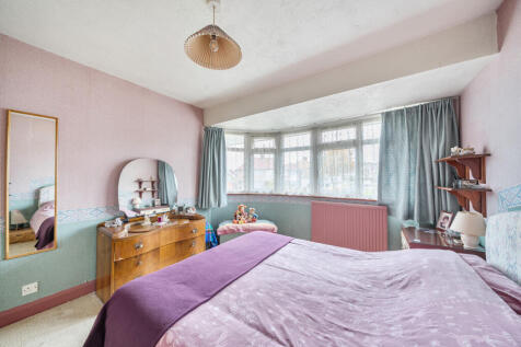 1365527-4-68ee4be...