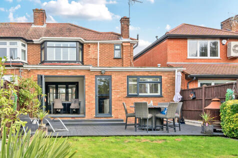 1370499-3-68f76b0...